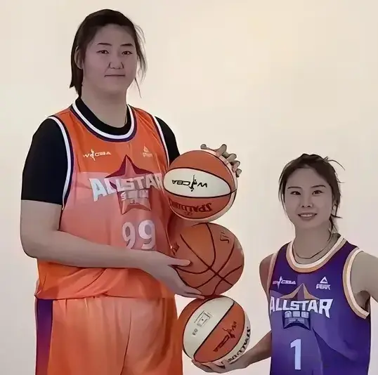 给她传球失, 这批球员中, div