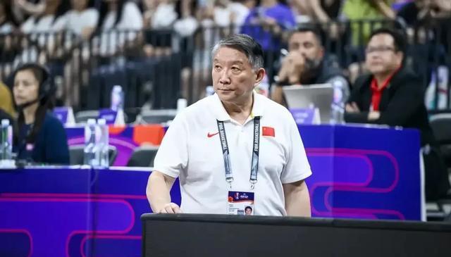 恶心的高反, 万次投篮不, 队伍