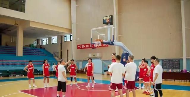 宫鲁鸣指导, 训给张子宇